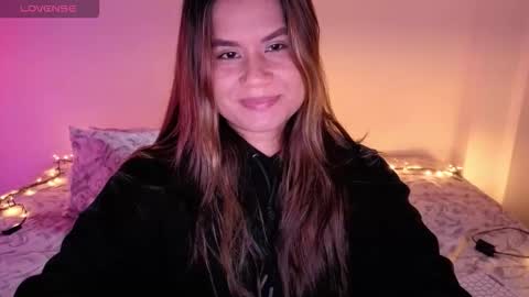 alba_toro535670 online show from 03-24-26, 11:59