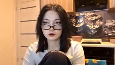 Im Katrina online show from 02-25-26, 01:21