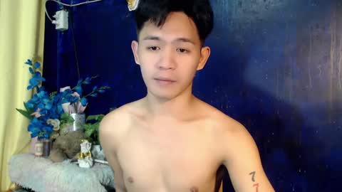 Snapshot of albertx_destroyer69 chatting on 01-05-25, 10:53 Albert online show from 01-05-25, 10:53