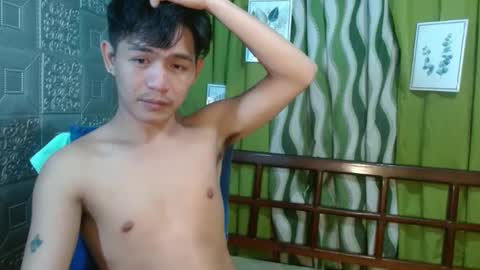 Snapshot of albertx_destroyer69 chatting on 01-16-25, 05:44 Albert online show from 01-16-25, 05:44