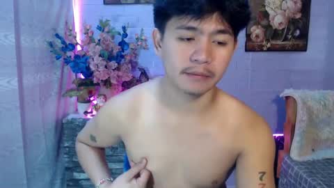 Snapshot of albertx_destroyer69 chatting on 07-10-26, 02:38 Albert online show from 07-10-26, 02:38