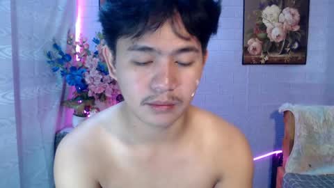 Snapshot of albertx_destroyer69 chatting on 07-11-26, 02:47 Albert online show from 07-11-26, 02:47