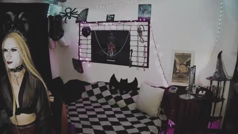 Snapshot of alchemymistic chatting on 02-10-25, 07:58 Mistic witch online show from 02-10-25, 07:58