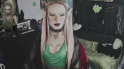 Snapshot of alchemymistic chatting on 03-18-26, 01:47 Mistic witch online show from 03-18-26, 01:47