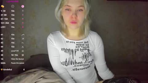 Snapshot of alchemyofsouls chatting on 03-09-26, 06:23 alchemyofsouls online show from 03-09-26, 06:23