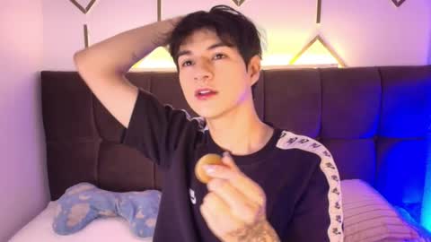 ale_aurarashi online show from 04-11-26, 12:42