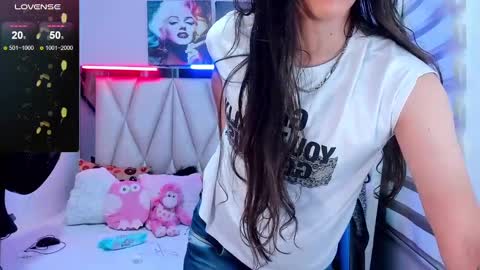 Snapshot of ale_noah_xxx chatting on 12-08-24, 01:35 ale_noah_xxx online show from 12-08-24, 01:35