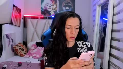 Snapshot of ale_noah_xxx chatting on 01-22-25, 05:16 ale_noah_xxx online show from 01-22-25, 05:16