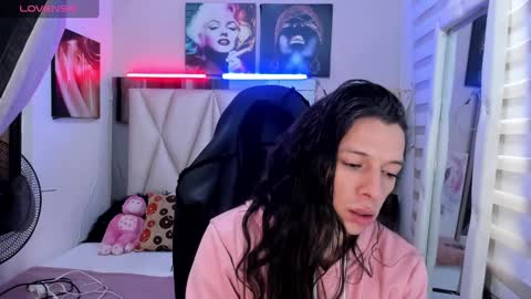 Snapshot of ale_noah_xxx chatting on 02-07-25, 12:39 ale_noah_xxx online show from 02-07-25, 12:39