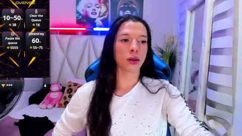 Snapshot of ale_noah_xxx chatting on 02-12-25, 05:15 ale_noah_xxx online show from 02-12-25, 05:15