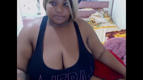 Snapshot of aleeinvein1 chatting on 01-12-25, 11:58 aleeinvein1 online show from 01-12-25, 11:58