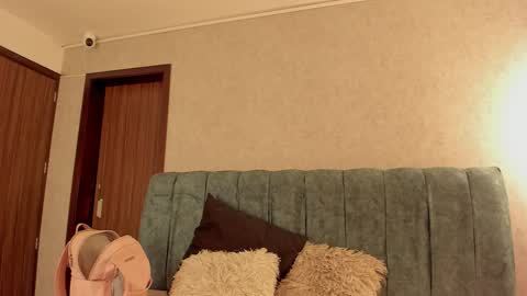 Snapshot of aleera_walton chatting on 02-06-26, 08:23 Aleera online show from 02-06-26, 08:23