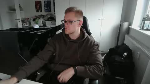 Snapshot of aleex3210 chatting on 02-26-26, 03:55 aleex3210 online show from 02-26-26, 03:55