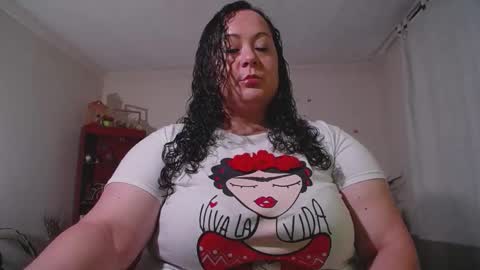 Snapshot of aleia_taylor chatting on 10-06-25, 02:09 aleia taylor online show from 10-06-25, 02:09