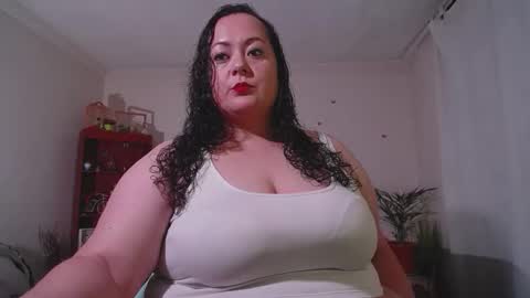 Snapshot of aleia_taylor chatting on 10-12-25, 02:21 aleia taylor online show from 10-12-25, 02:21