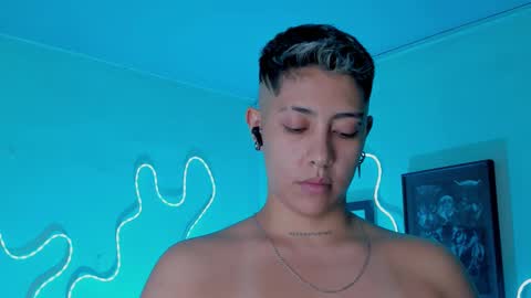 Alejandra online show from 02-25-26, 01:04