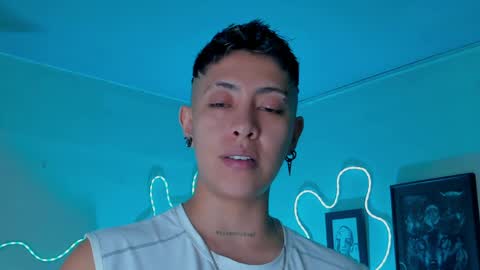 Snapshot of aleja1214 chatting on 04-28-26, 04:56 Alejandra online show from 04-28-26, 04:56