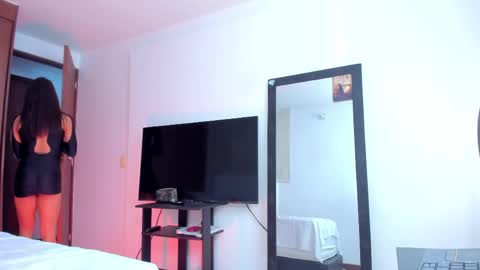 Snapshot of aleja_arango chatting on 05-10-26, 07:08 Alejandra Arango online show from 05-10-26, 07:08