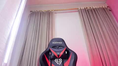 Snapshot of aleja_hill chatting on 03-16-26, 01:22 Aleja Hill online show from 03-16-26, 01:22