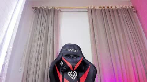 Snapshot of aleja_hill chatting on 04-07-26, 05:19 Aleja Hill online show from 04-07-26, 05:19