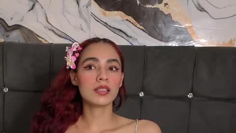 Snapshot of aleja_r01 chatting on 03-04-26, 01:00 aleja_r01 online show from 03-04-26, 01:00
