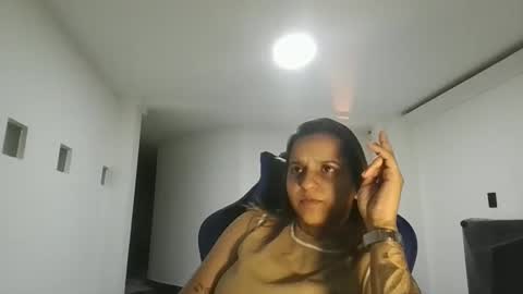 Jessi online show from 10-25-25, 05:26