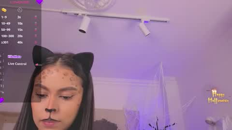 Alejandra online show from 10-31-25, 11:44