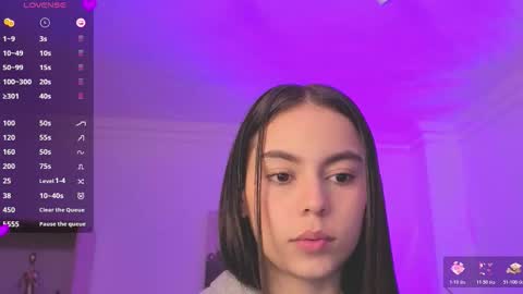 Snapshot of alejaa___ chatting on 03-13-26, 11:28 Alejandra online show from 03-13-26, 11:28