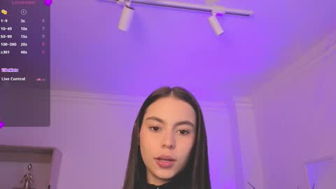 Snapshot of alejaa___ chatting on 04-10-26, 11:15 Alejandra online show from 04-10-26, 11:15