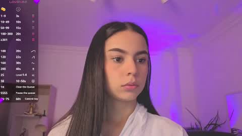 Snapshot of alejaa___ chatting on 07-20-26, 11:01 Alejandra online show from 07-20-26, 11:01