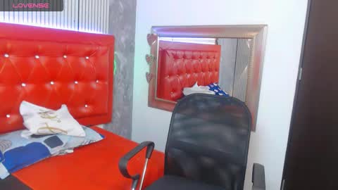   online show from 11-17-25, 01:33