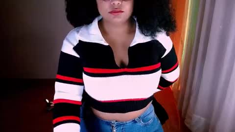 Snapshot of alejandra_conde chatting on 01-15-25, 01:02 Alejandra online show from 01-15-25, 01:02