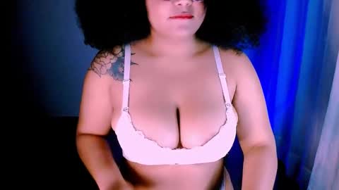 Snapshot of alejandra_conde chatting on 01-31-25, 12:50 Alejandra online show from 01-31-25, 12:50