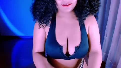 Snapshot of alejandra_conde chatting on 03-11-25, 01:37 Alejandra online show from 03-11-25, 01:37
