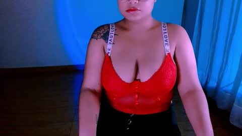 Snapshot of alejandra_conde chatting on 11-21-25, 11:25 Alejandra online show from 11-21-25, 11:25