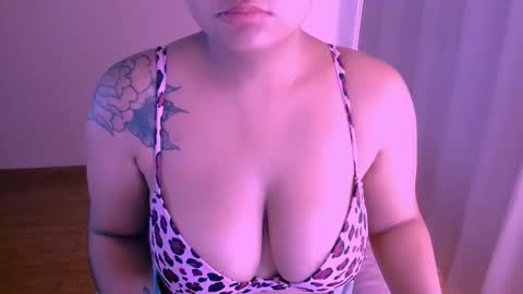 Snapshot of alejandra_conde chatting on 12-01-25, 05:18 Alejandra online show from 12-01-25, 05:18