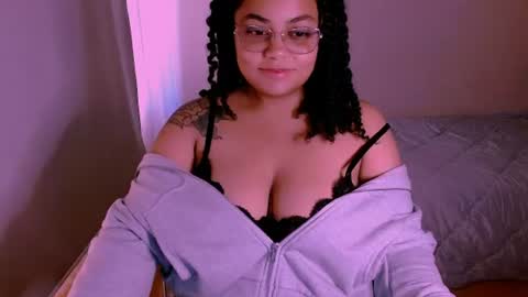 Alejandra  online show from 06-20-26, 09:17