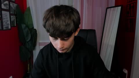 Snapshot of alejandro_ellias chatting on 11-23-25, 08:41 Alejandro online show from 11-23-25, 08:41