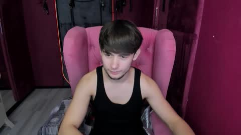 Snapshot of alejandro_ellias chatting on 12-04-25, 10:35 Alejandro online show from 12-04-25, 10:35