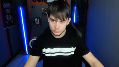 Snapshot of alejandro_ellias chatting on 01-17-26, 08:45 Alejandro online show from 01-17-26, 08:45