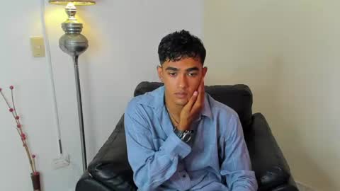 Snapshot of alejandro_williams chatting on 06-13-26, 07:23 Alejandro williams online show from 06-13-26, 07:23