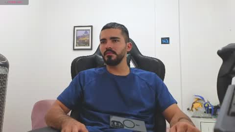 Snapshot of alejandroo_7 chatting on 06-11-26, 08:51 alejandroo_7 online show from 06-11-26, 08:51