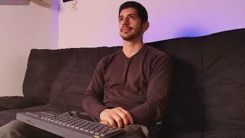 Snapshot of alejandrostorm chatting on 06-09-26, 07:58 Alejo online show from 06-09-26, 07:58