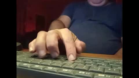 alejito16 online show from 11-18-25, 04:28