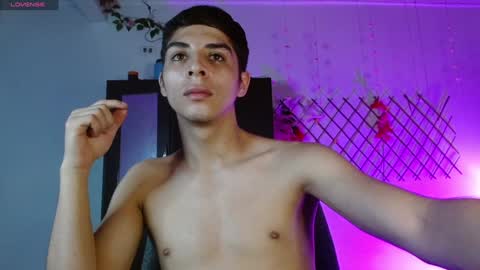 Snapshot of alejito_collins1 chatting on 12-04-24, 07:01 Alejo online show from 12-04-24, 07:01