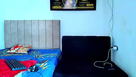 Snapshot of alejo_21cm chatting on 02-04-26, 08:09 alejo_21cm online show from 02-04-26, 08:09