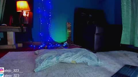 alejo_323__ online show from 03-04-25, 04:17