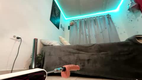 Snapshot of alejo_cute chatting on 06-27-26, 07:41 alejo_cute online show from 06-27-26, 07:41