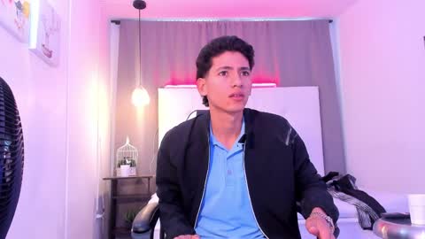 Snapshot of alejo_exotic chatting on 04-27-26, 12:25 alejo_exotic online show from 04-27-26, 12:25