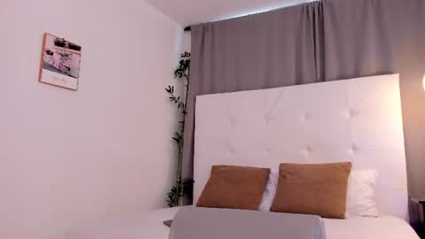 Snapshot of alejo_exotic chatting on 06-26-26, 12:20 alejo_exotic online show from 06-26-26, 12:20
